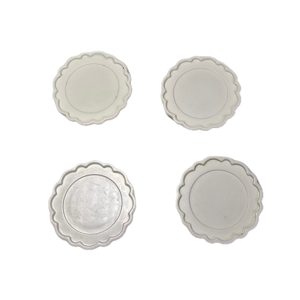 4 Vintage 1999 Fisher Price Loving Family Celebrations Dining Room White Plates